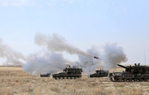 القوات التركية تعتدي بالمدفعية على محيط عين عيسى بريف الرقة
