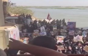 شاهد؛ ذوو شهداء فاجعة سبايكر يزورون موقع المجزرة بصلاح الدين
