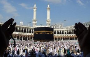 شاهد.. اول رحلة للحجاج الايرانيين بعد عامين من التوقف