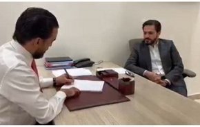 بالفيديو: الحلبوسي يوقع على استقالات نواب الكتلة الصدرية
