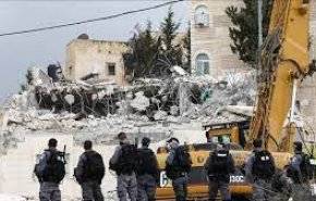 الاحتلال يهدم منزلا في بلدة صور باهر جنوبي القدس