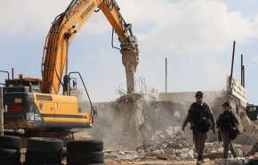 الاحتلال يهدم منزلين ومنشآت تجارية في القدس