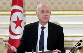 قاضي تونسي يكشف عن عزم سعيّد عزل 400 قاض بعد الاستفتاء
