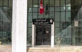 هيئة تونسية تتضامن مع 3 قضاة مضربين عن الطعام
