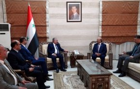 عرنوس يوضح لسفير البحرين اهمية تفعيل الاتفاقيات بين البلدين