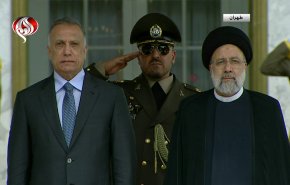 الرئيس الايراني يستقبل رئيس الوزراء العراقي في طهران