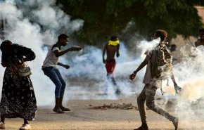 دخول احتجاجات السودان مرحلة جديدة واسباب الفوضى الامنية جنوبي اليمن