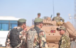 الجيش الجزائري ينظم استعراضا هو الأضخم منذ الاستقلال