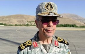 اللواء باقري: محافظة كردستان وحدودها تنعمان بالامن المستديم