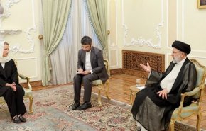 الرئیس الايراني: على اميرکا ان تقرر العمل بمستلزمات المحادثات والاتفاق