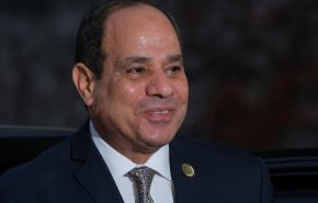  السيسي يواجه سخرية مغردين في مواقع التواصل..والسبب 