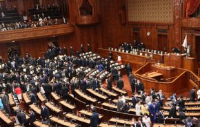 بعد يومين على اغتيال آبي...فتح مراكز الاقتراع لانتخابات مجلس الشيوخ في اليابان 