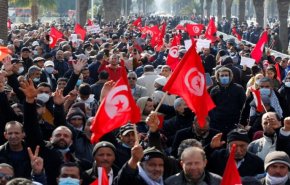 تونس.. أزمة القضاة تزداد تعقيداً وتواصل الإضراب عن الطعام