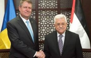 محمود عباس يصل رومانيا في مستهل جولة أوروبية تشمل فرنسا
