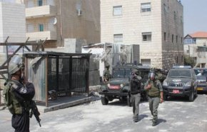 الاحتلال ينفذ حملة مداهمات واعتقالات في 