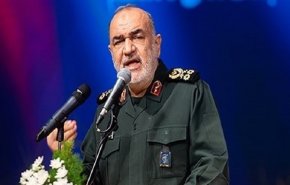 سلامي يعزو تراجع العدو عن فكرة مهاجمة ايران الى تنامي قدرات القوة البرية