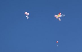 بالصور.. بـ204 بالونات..’الهيئات الشبابية’ تبعث ’رسائل صمود’ لقرية ’العراقيب’