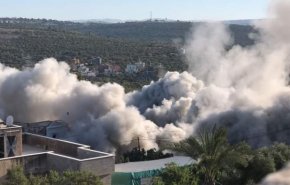 شاهد.. جيش الاحتلال يفجر منزلي أسيرين فلسطينيين في سلفيت