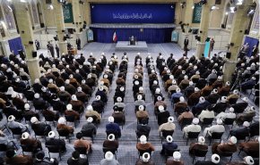قائد الثورة الاسلامية يستقبل ائمة الجمعة من ارجاء البلاد