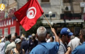 بعد انتهاء الاستفتاء على الدستور.. ما الخطوات السياسية المرتقبة في تونس؟