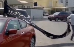السلطات البحرينية تزيل مظاهر عاشوراء وتكثف تواجدها الامني في بعض المدن