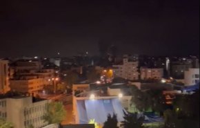 شاهد.. هكذا دكت صواريخ المقاومة 