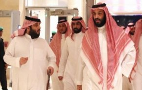 مستشار لمحمد بن سلمان يواجه دعوى قضائية بتهمة التحرش