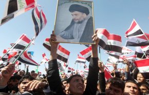 مقتدى الصدر يحدد موعد التظاهرة 