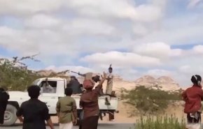 شاهد.. اتساع رقعة الصراع السعودي الإماراتي في شبوة