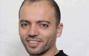 والد الأسير خليل عواودة: السماح لزوجة الأسير بزيارته اليوم
