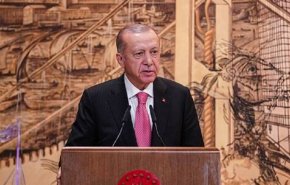 أردوغان: الأوروبيون غارقون في التفكير بسبل قضاء الشتاء المقبل
