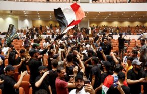  التيار الصدري يجدد مطالبته بحل البرلمان العراقي 