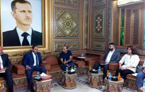 محافظ الحسكة ومسؤولي في الصليب والهلال الأحمر يبحثون تأمين المياه