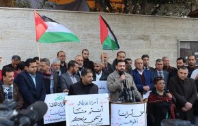 غزة.. وقفة تضامنية مع الأسرى في سجون الاحتلال

