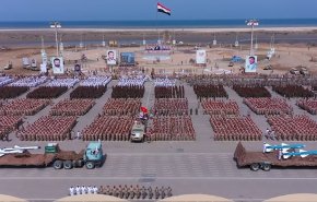 بالفيديو: عرض عسكري للجيش اليمني واللجان الشعبية في الحديدة 
