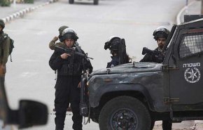 عقب عملية استهدفت حافلة صهيونية..الاحتلال يفصل الأغوار عن الضفة الغربية