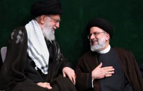 قائد الثورة يتمنى النجاح لرئيس الجمهورية عشية زيارته إلى نيويورك
