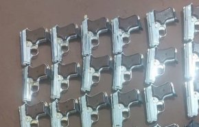 استخبارات حرس الثورة تضبط 39 قطعة سلاح غرب البلاد