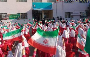 رئيس الجمهورية يقرع جرس بدء العام الدراسي الجديد في ايران