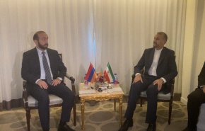ايران وأرمينيا تبحثان تخفيف حدة التوتر في منطقة القوقاز