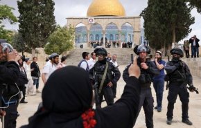 حماس: أبلغنا الوسطاء أن انتهاكات الاحتلال بالأقصى قد تشعل المنطقة