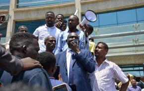 السودان..عمال الكهرباء يعاودون الإضراب ويقررون تخفيض الحمولات بنسبة 40%