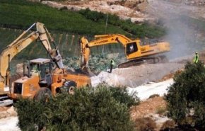 الاحتلال يجرف أراضٍ في بورين جنوب نابلس