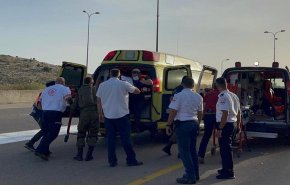إصابة مستوطن بإطلاق نار على حافلة في نابلس.. واعتقالات ببيت لحم

