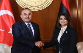 تقارب بين أنقرة وطرابلس... وتحركات مصرية متضاربة ليبيا
