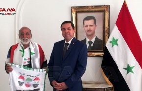 شاهد.. وصول الرحالة السوري خليفة الحسين إلى طهران قادما من سوريا