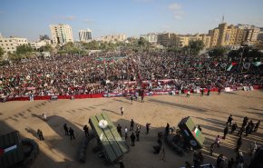 بالصور..سرايا القدس تكشف خلال المهرجان عن راجمات صاروخية محلية الصنع 