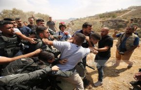 الإحتلال يعتدي على أهالي وادي الربابة بالقدس المحتلة 