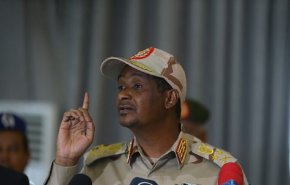 السودان.. حميدتي ينفي وجود خلافات بينه وبين البرهان