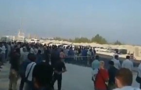 احتجاج عدد من عمال بتروكيماويات عسلوية ضد شركات المقاولات..ومخطط 